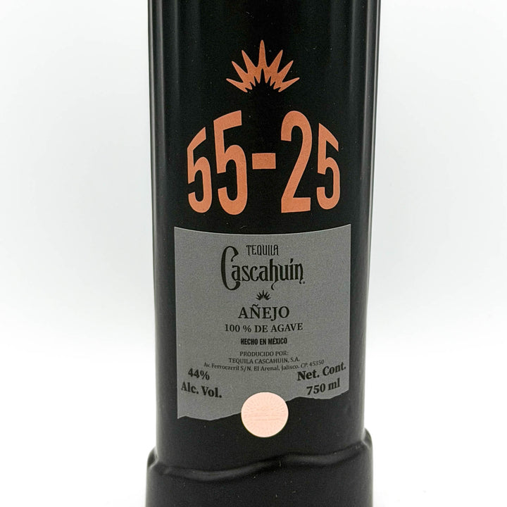 Tequila Cascahón 55-25 bottle with label on a white background