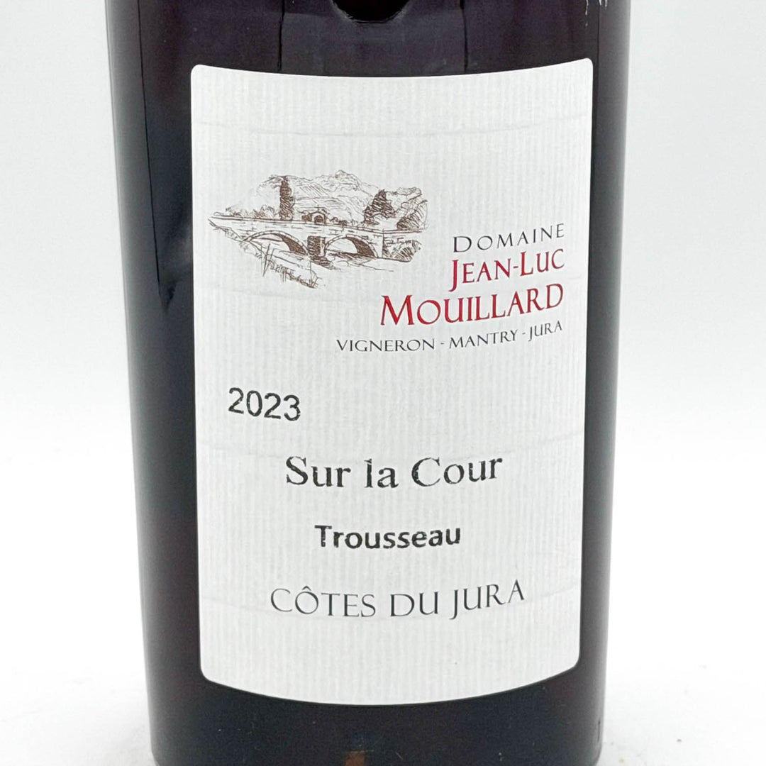 Wine bottle with 'Domaine Jean-Luc Mouillard' label on a white background