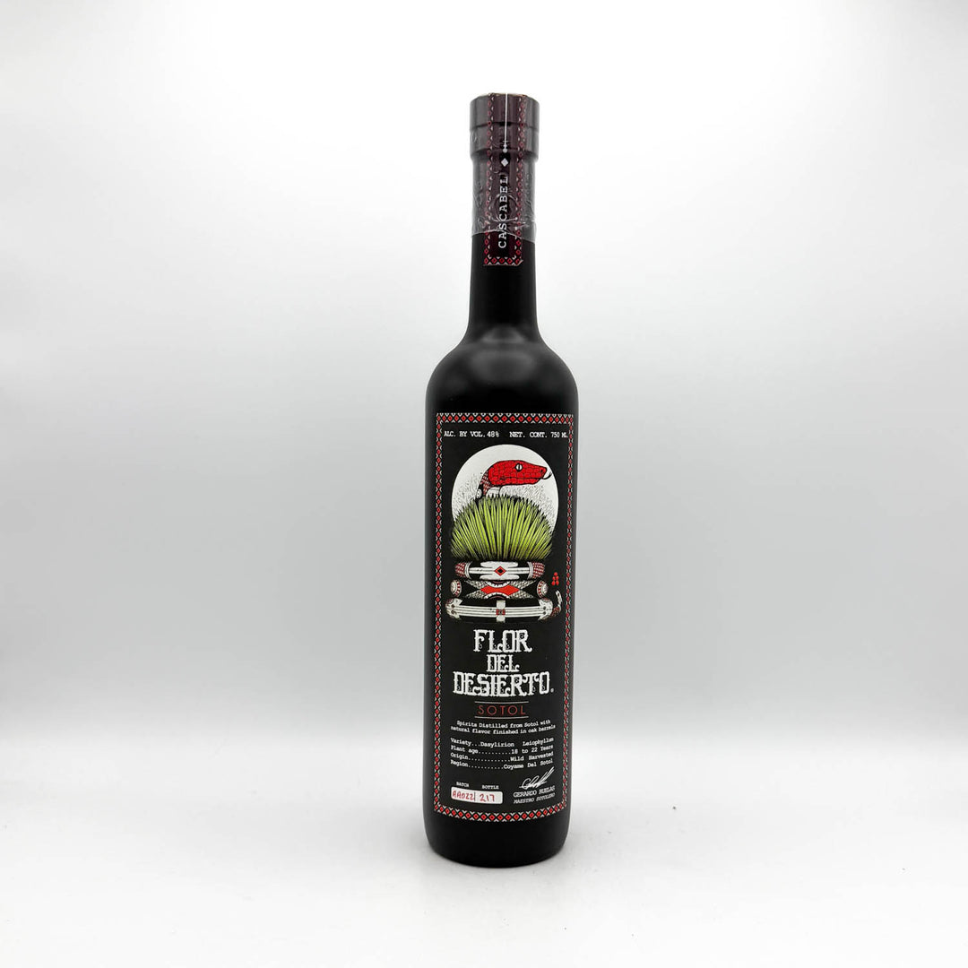 Bottle of 'Flor del Desierto' on a white background