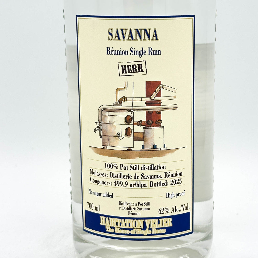 Savanna Réunion Single Rum bottle with label on a white background