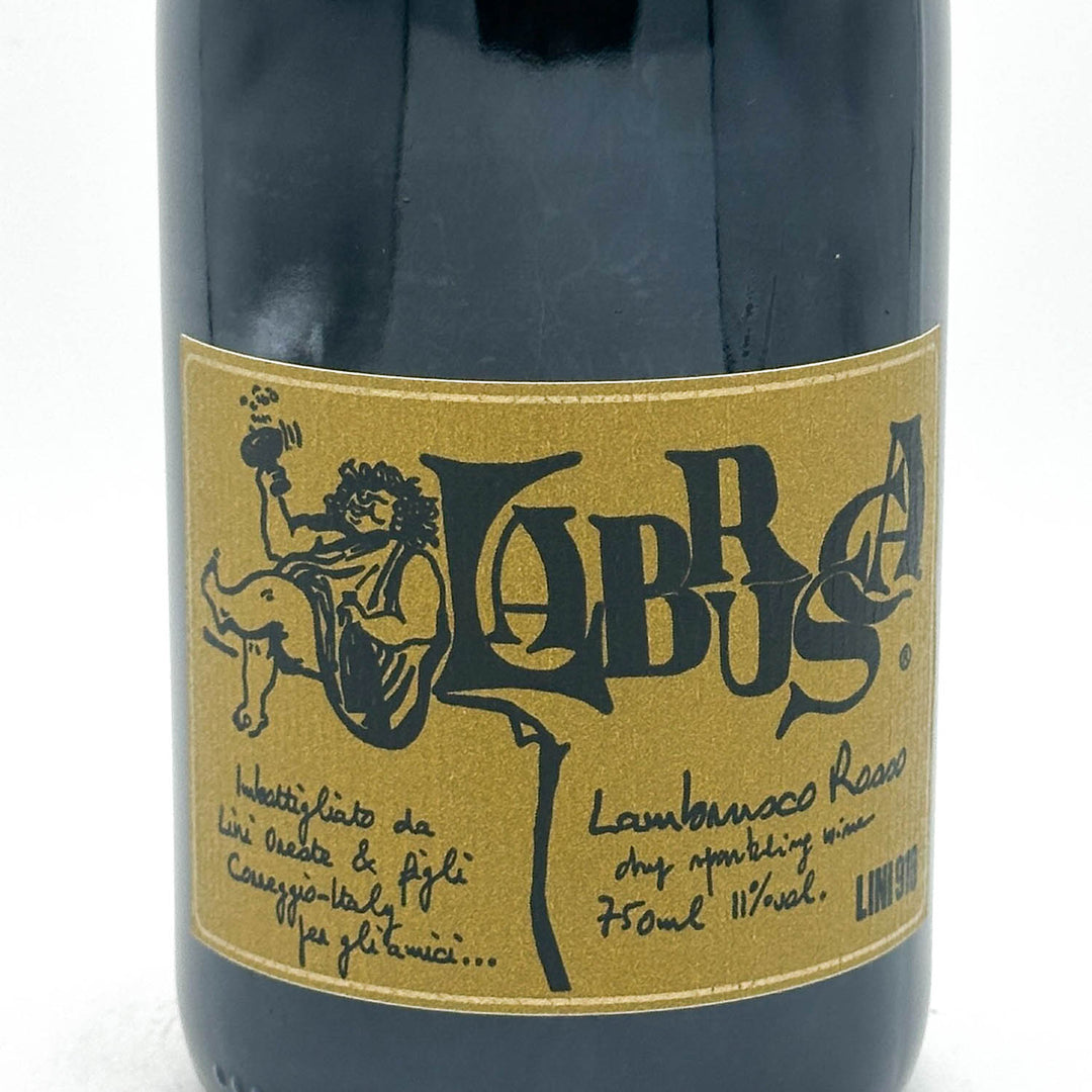 Wine bottle with a gold label featuring the brand 'Lobus' on a white background