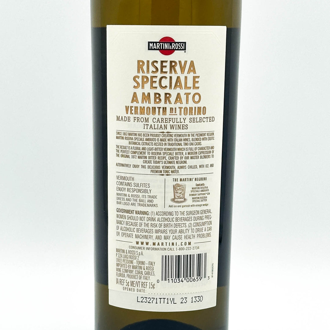 Wine bottle label with 'Martini & Rossi' branding on a white background