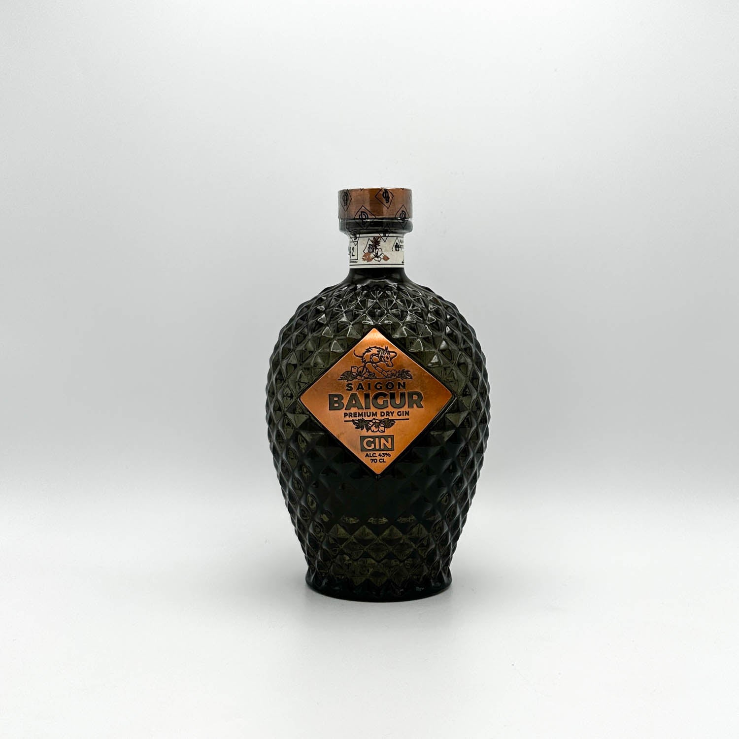 Saigon Baigur Dry Gin – Prizefighter Bottle Shop